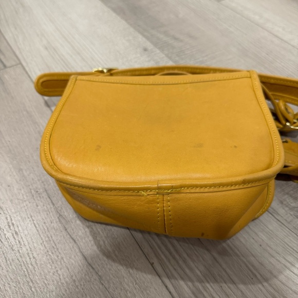 Vintage Soft Leather Crossbody Bag - Picture 14 of 15